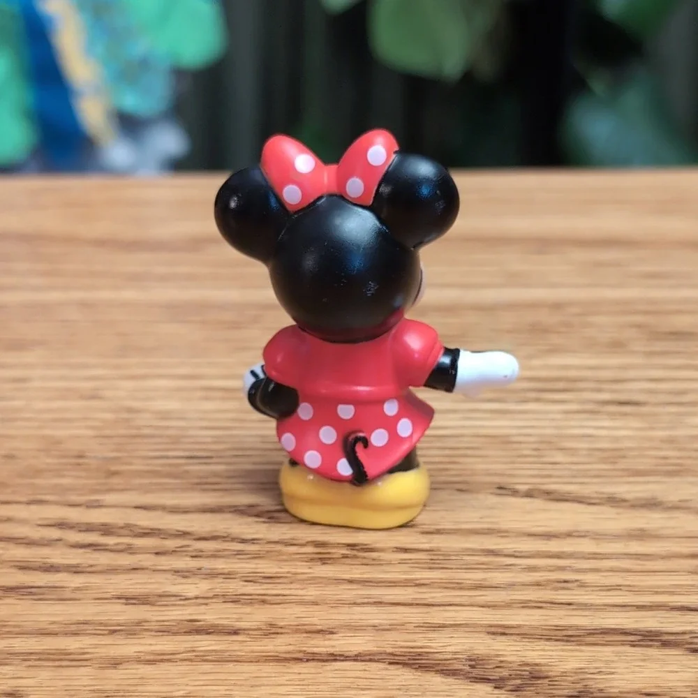 Fisher-Price Little People Minnie Mouse Figurine 2014 Mickey Mouse & Friends